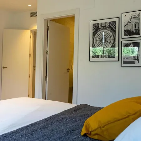 Hébergement de vacances 4 Bed Residential Palm C2