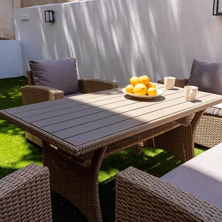 4 Bed Residential Palm C2 *